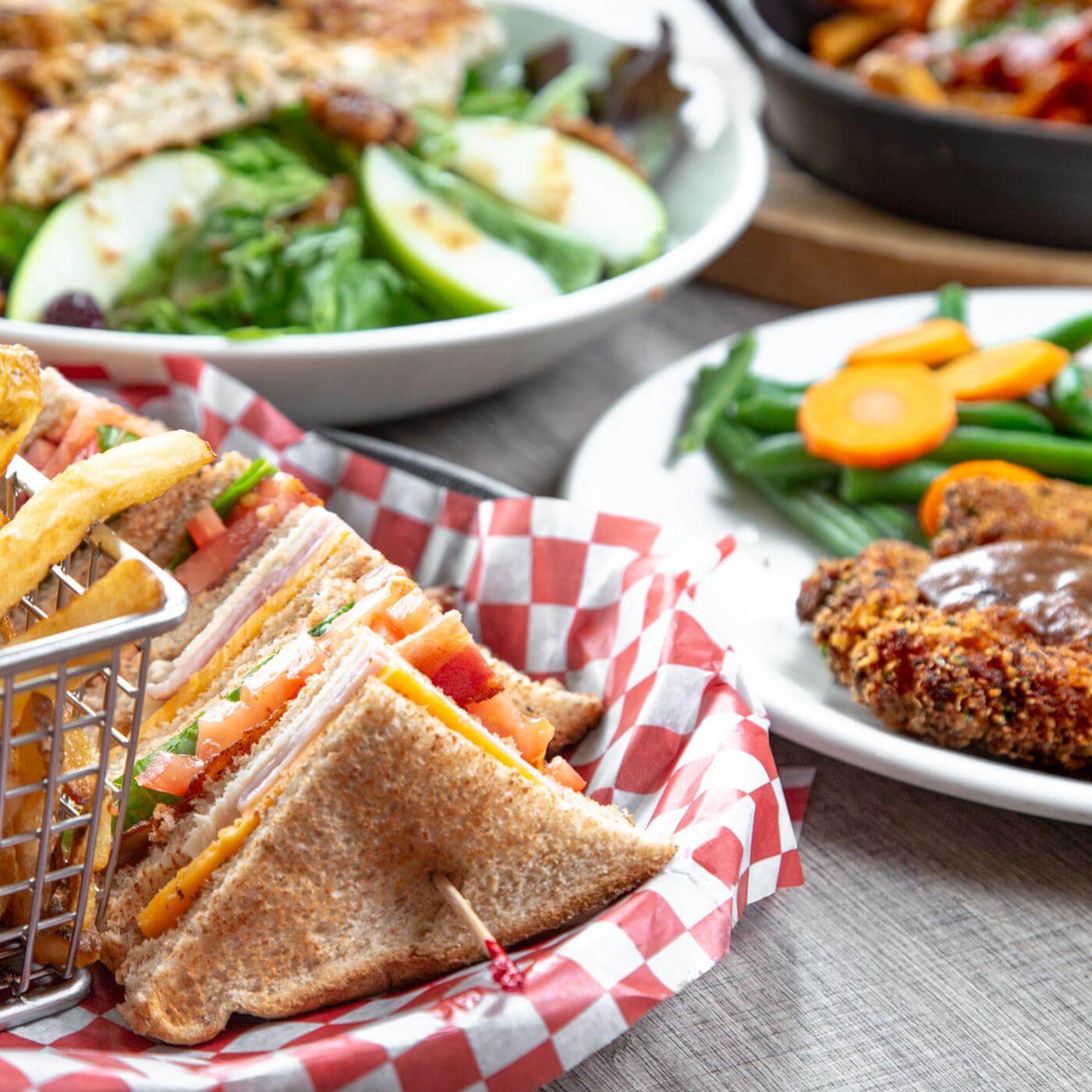 Cottage Canoe (453 Dunlop Street West, Barrie, ON, Canada) Order