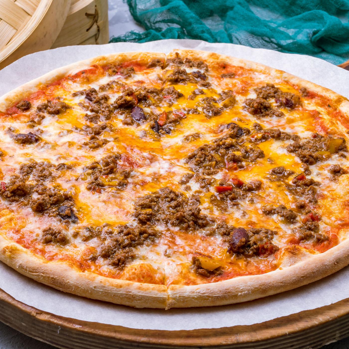 Pineview Pizza & Kiki Lebanese Food (2045 Meadowbrook Road, Ottawa, Ontario, Canada) Order