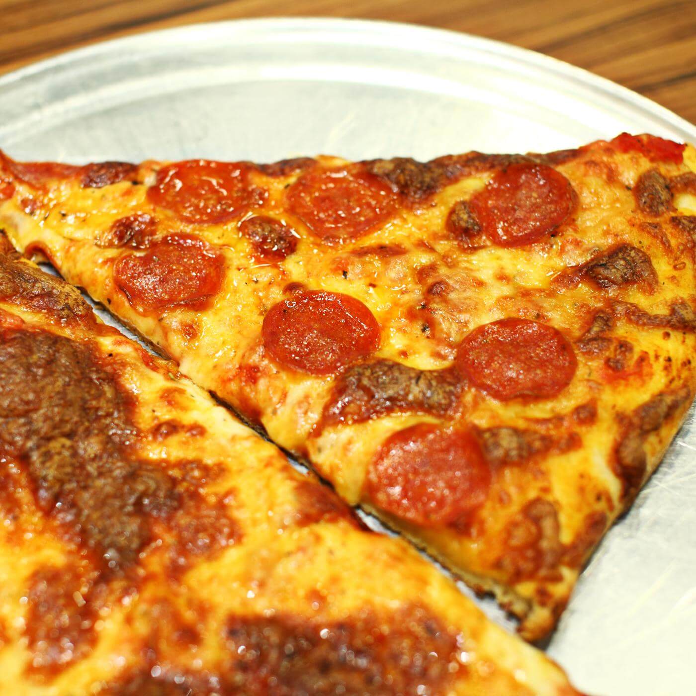 Medicine Hat Pizza (570 3rd St SE, Medicine Hat, AB T1A 0H3, Canada