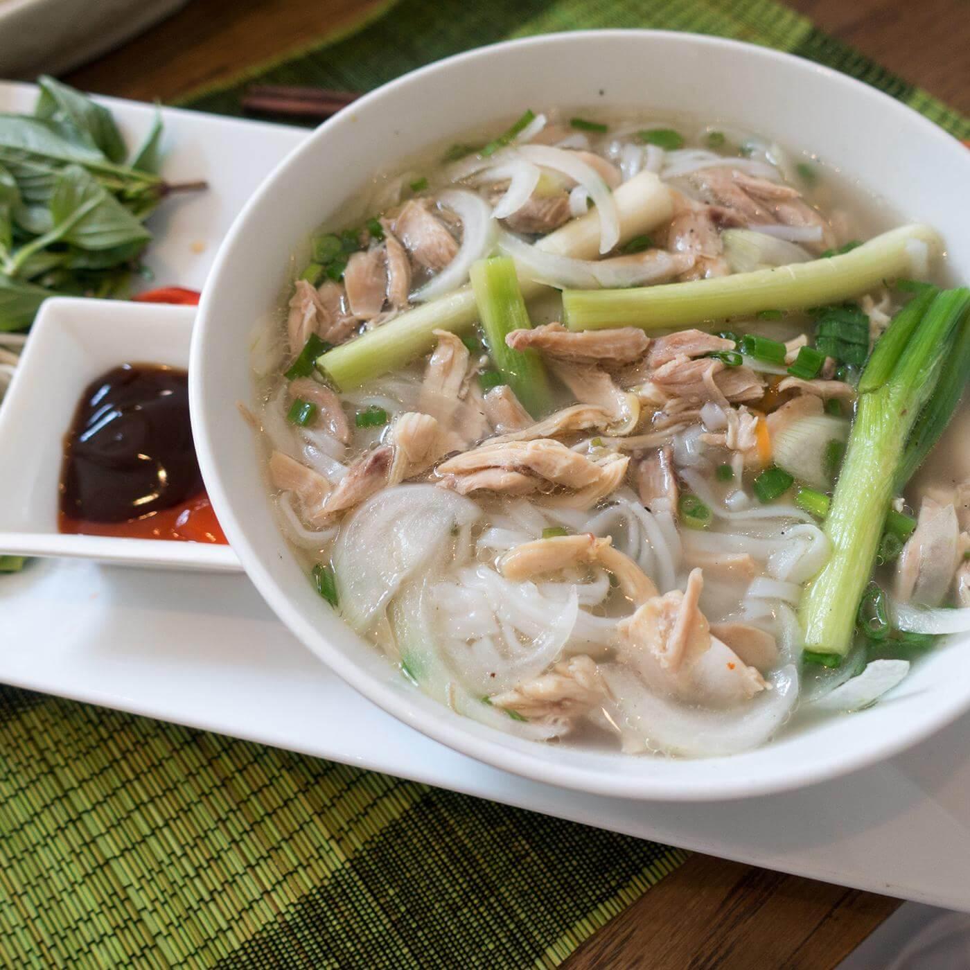 Pho Song Huong Vietnamese Restaurant (12929 97 Street NW, Edmonton, AB